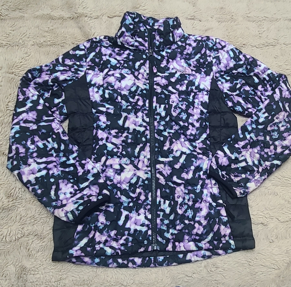 The North Face Thermoball Warm Winter Jacket, Girls Medium - Picture 11 of 11